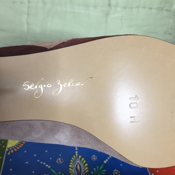 80s Suede Pumps - Picture 9 of 13